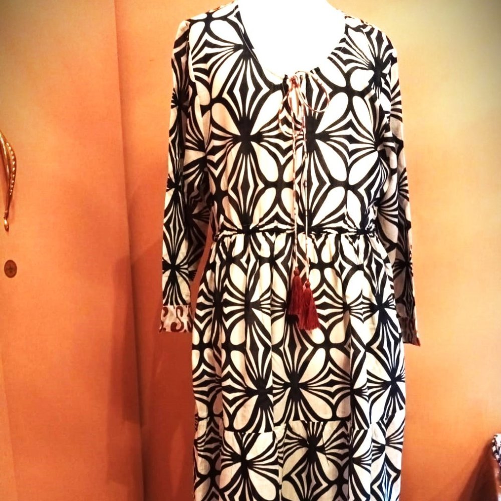 NWT! Marila Black/Cream/Maroon 3/4 Sleeve Maxi Dress - OS